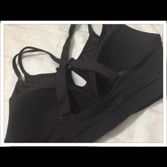 Victoria’s Secret Sports Bra - Picture 2 of 3